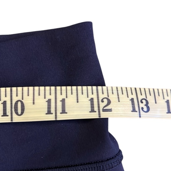 Lululemon Love Knot High Rise Capris Black Hidden Pocket Mesh Panels Size 6 - Picture 6 of 14